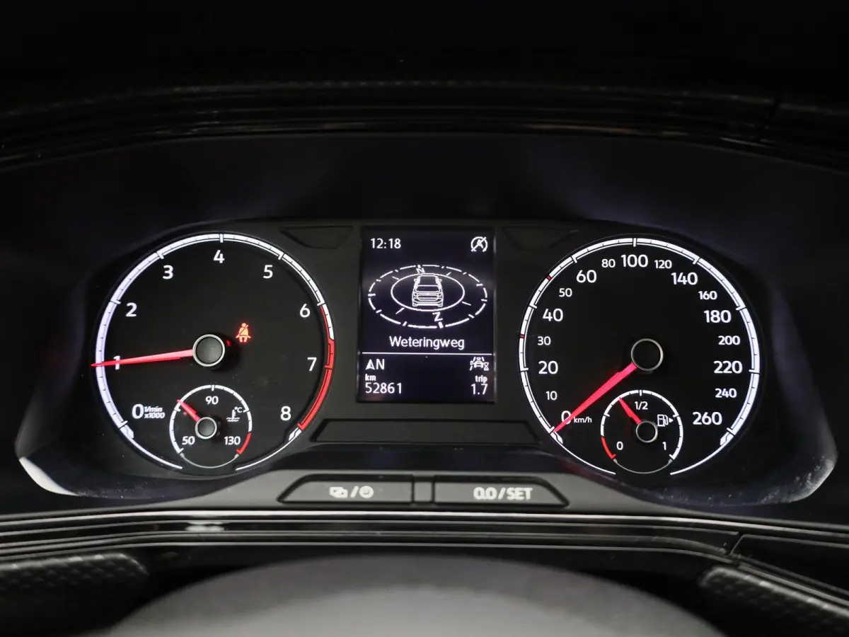 1.0 TSI Life | Apple Carplay / Android Auto | Climate Control | Lichtmetalen Velgen | Cruise Control |