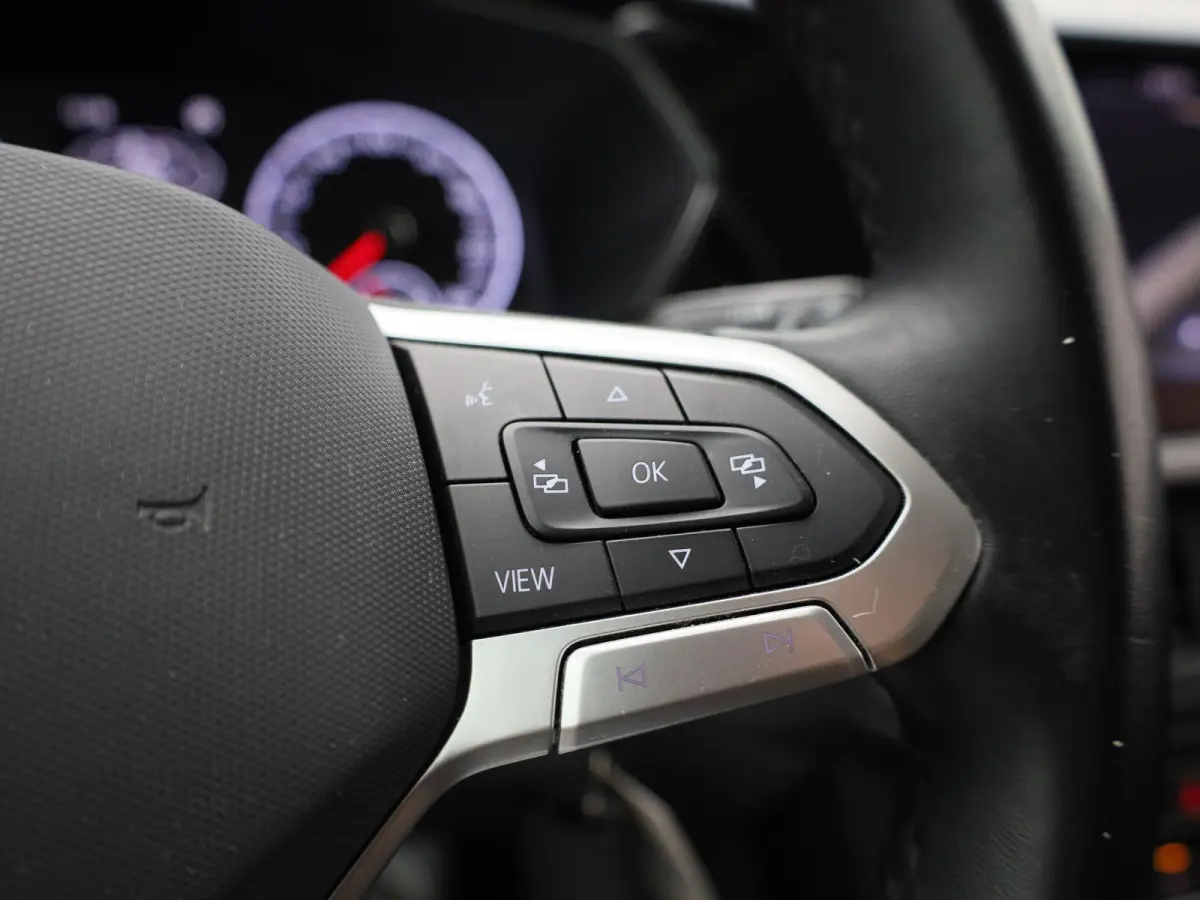 1.0 TSI Life | Apple Carplay / Android Auto | Climate Control | Lichtmetalen Velgen | Cruise Control |
