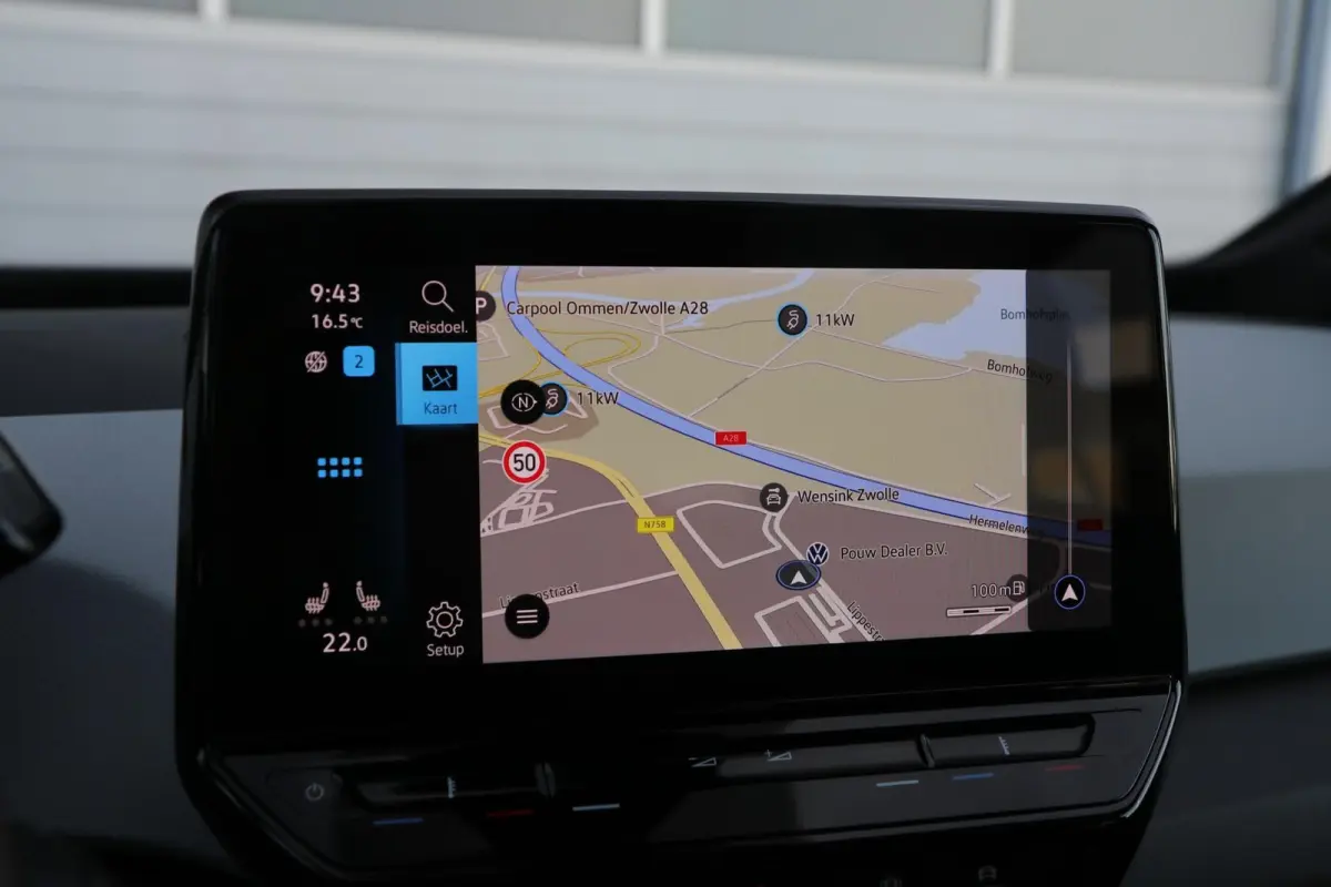 204pk Pro Edition Advantage 58 kWh | SoH 95% | Navigatie | Stoelverwarming | Achteruitrijcamera | App Connect