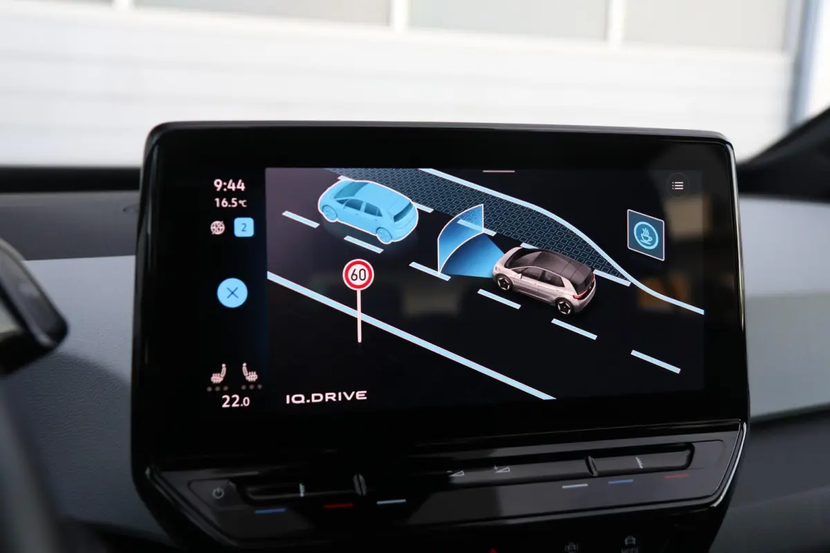 204pk Pro Edition Advantage 58 kWh | SoH 95% | Navigatie | Stoelverwarming | Achteruitrijcamera | App Connect