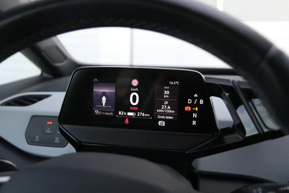 204pk Pro Edition Advantage 58 kWh | SoH 95% | Navigatie | Stoelverwarming | Achteruitrijcamera | App Connect