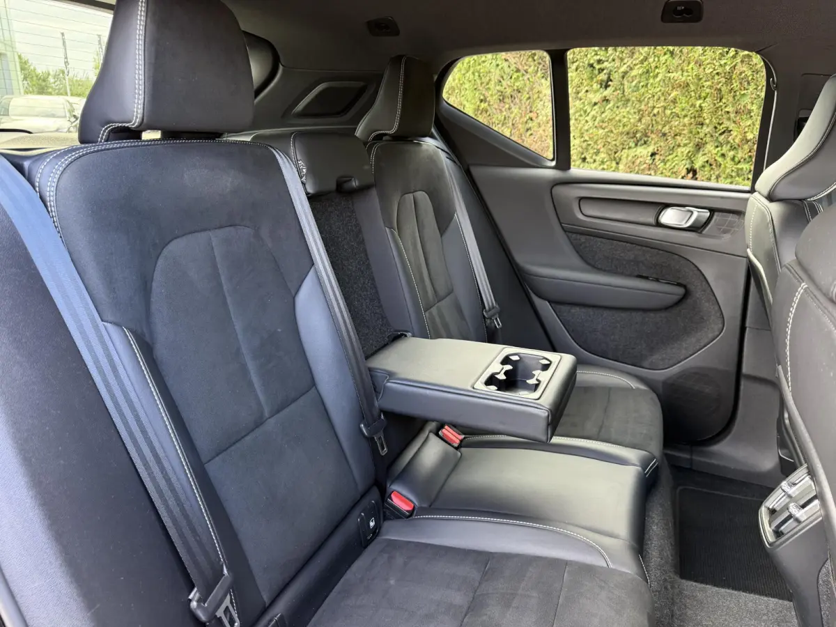 B4 R-Design | Elec.Stoelen | Apple car Play | Stoelverwaring | Aut.