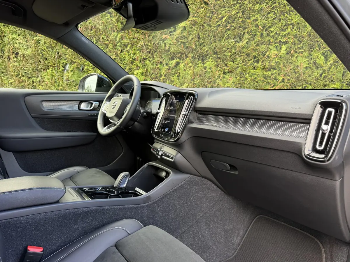 B4 R-Design | Elec.Stoelen | Apple car Play | Stoelverwaring | Aut.