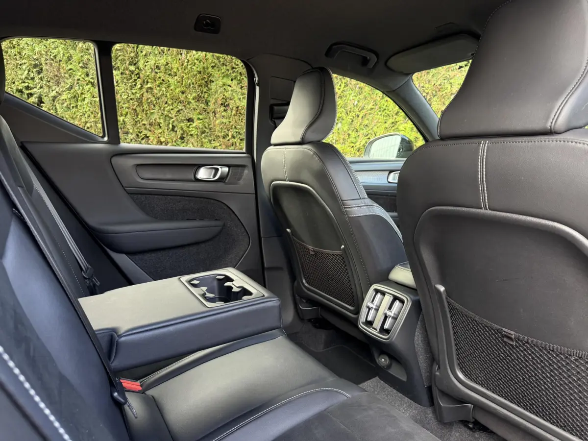 B4 R-Design | Elec.Stoelen | Apple car Play | Stoelverwaring | Aut.