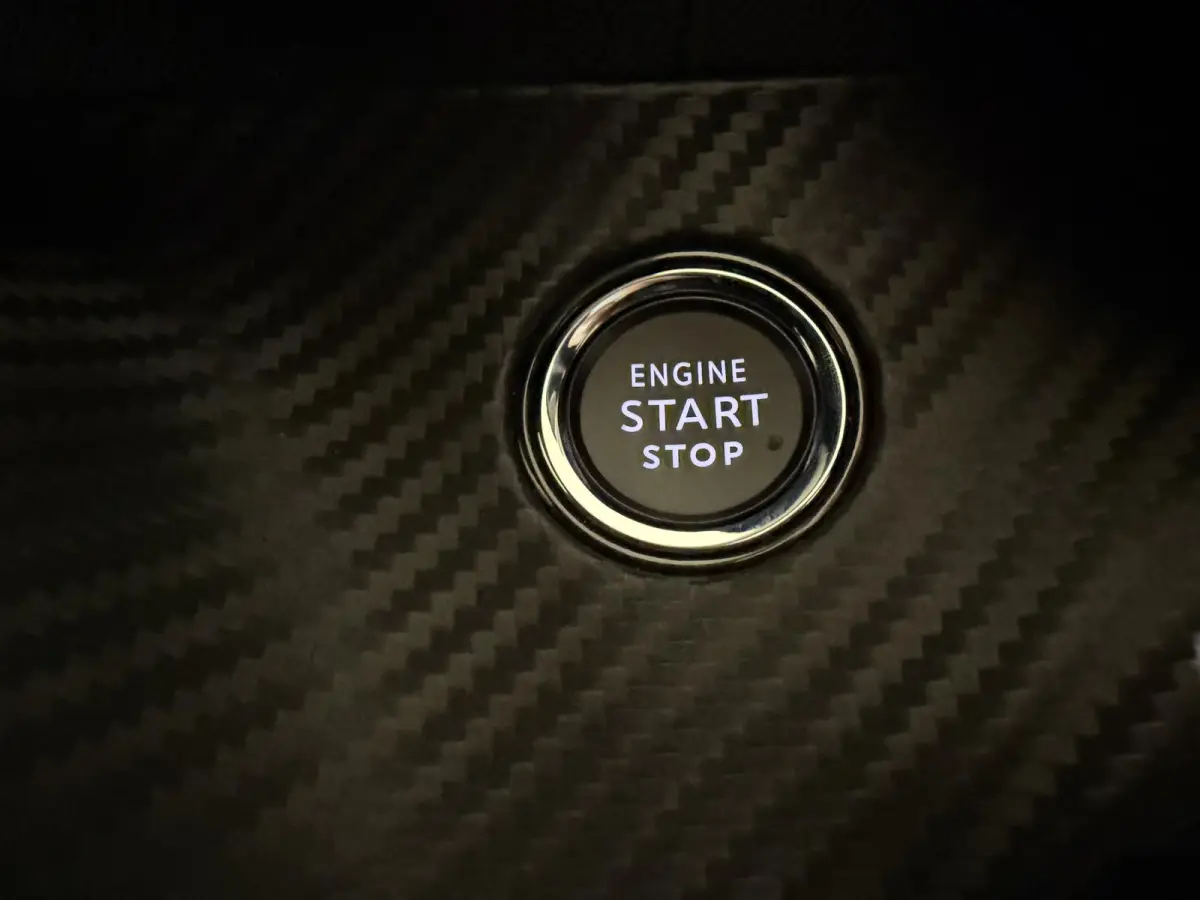 1.2 PureTech Allure Pack | Camera | Stoelverwarming | Climate control | Apple Carplay/Android Auto