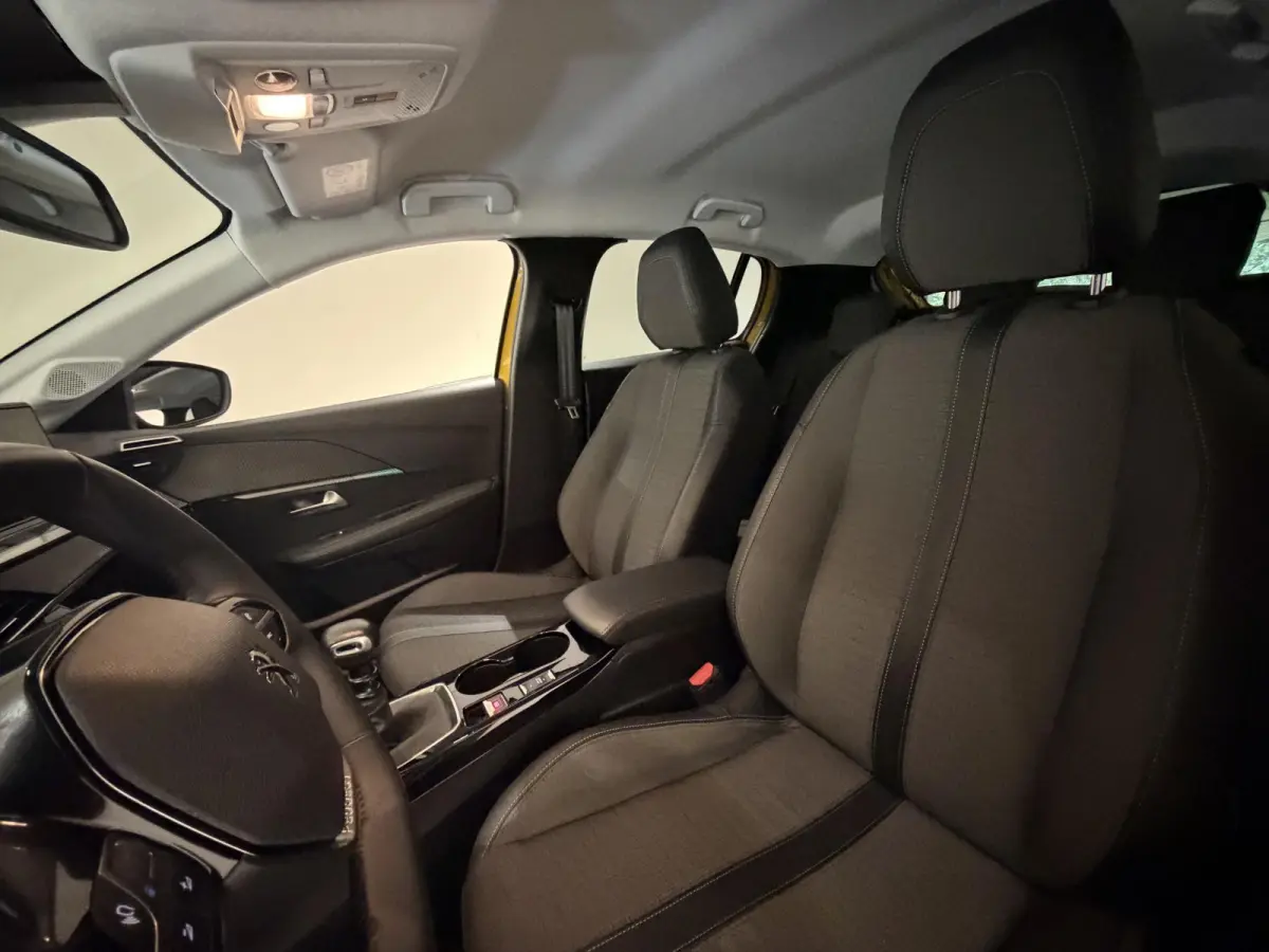 1.2 PureTech Allure Pack | Camera | Stoelverwarming | Climate control | Apple Carplay/Android Auto