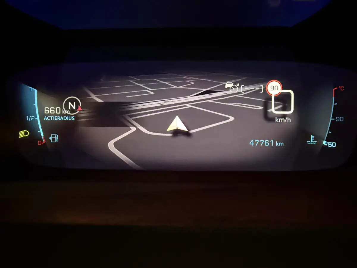 1.2 PureTech Allure Pack | Camera | Stoelverwarming | Climate control | Apple Carplay/Android Auto