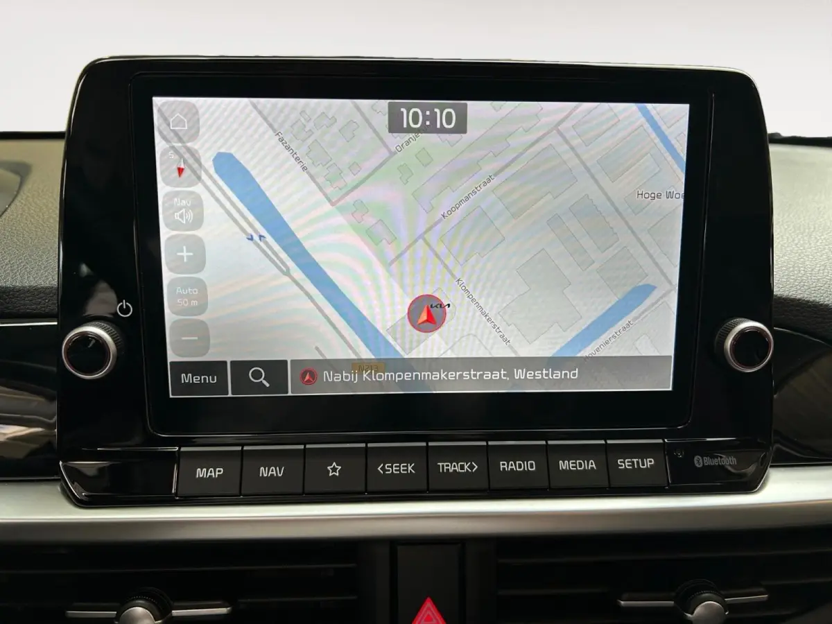 1.0 DPI GT-Line Automaat | Apple Carplay / Android Auto | Navigatiesysteem | Stoel + Stuurverwarming | Elektrisch Bedienbaar Schuif / Kanteldak | Parkeersensoren + Camera Achter | Cruise Con