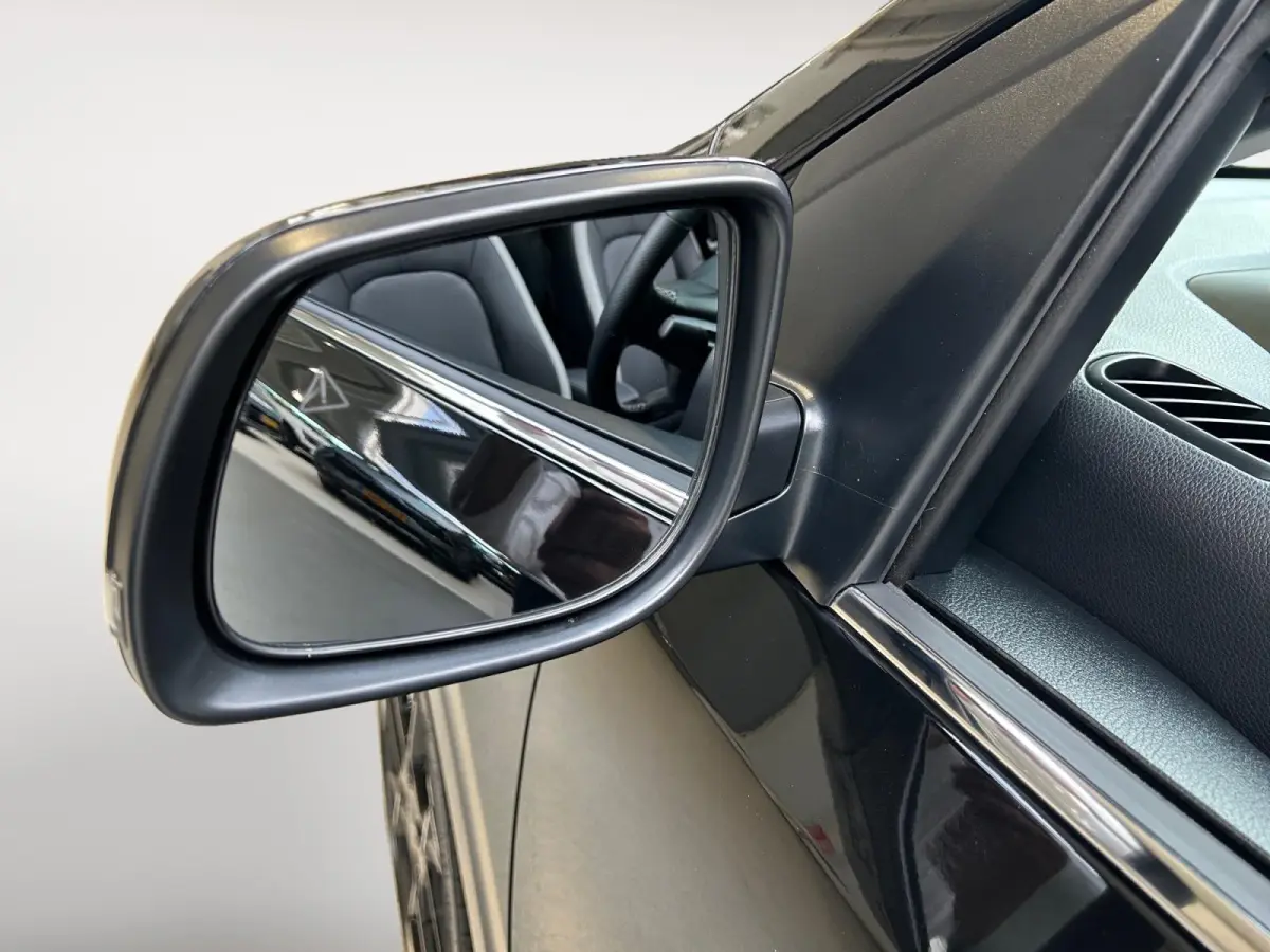 1.0 DPI GT-Line Automaat | Apple Carplay / Android Auto | Navigatiesysteem | Stoel + Stuurverwarming | Elektrisch Bedienbaar Schuif / Kanteldak | Parkeersensoren + Camera Achter | Cruise Con