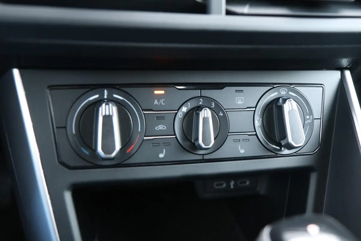 1.0 TSI 95pk DSG Life Edition | Keyless | Stoelverwarming | PDC | Carplay | Adaptive Cruise