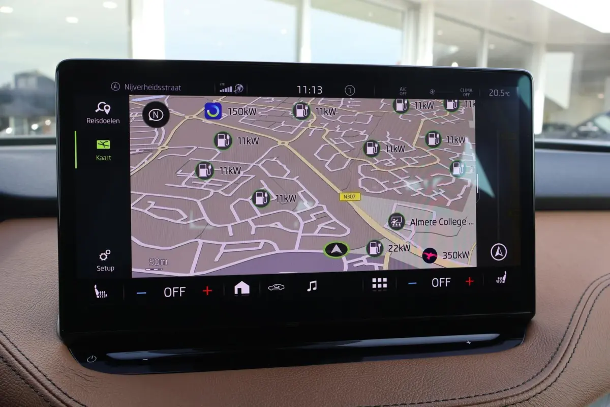 60 180pk | SoH 93% | Navigatie | Leder | Camera | PDC | Carplay