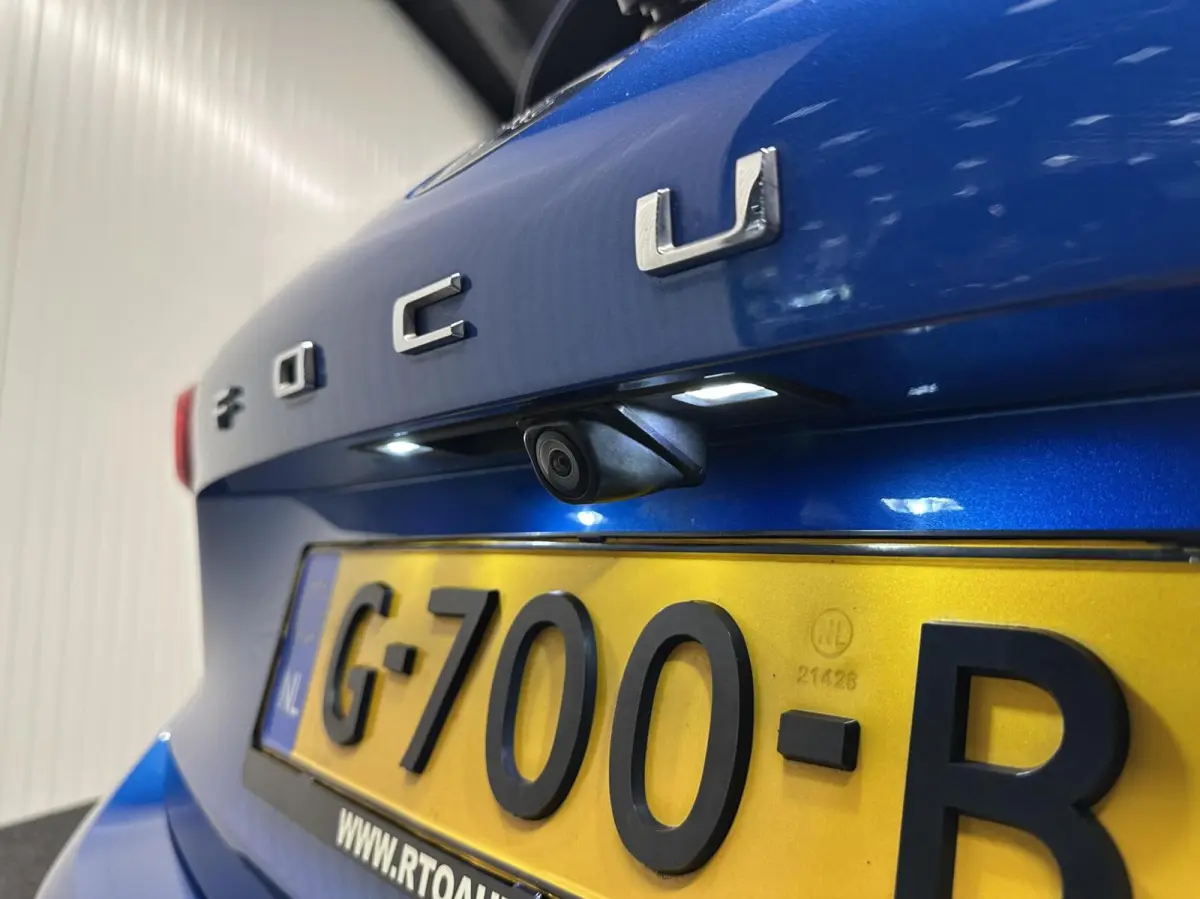 1.0 EcoBoost ST Line Business CARPLAY NAVI CRUISE LM ECC 107000 KM.