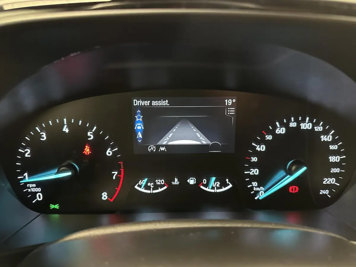 1.0 EcoBoost ST Line Business CARPLAY NAVI CRUISE LM ECC 107000 KM.