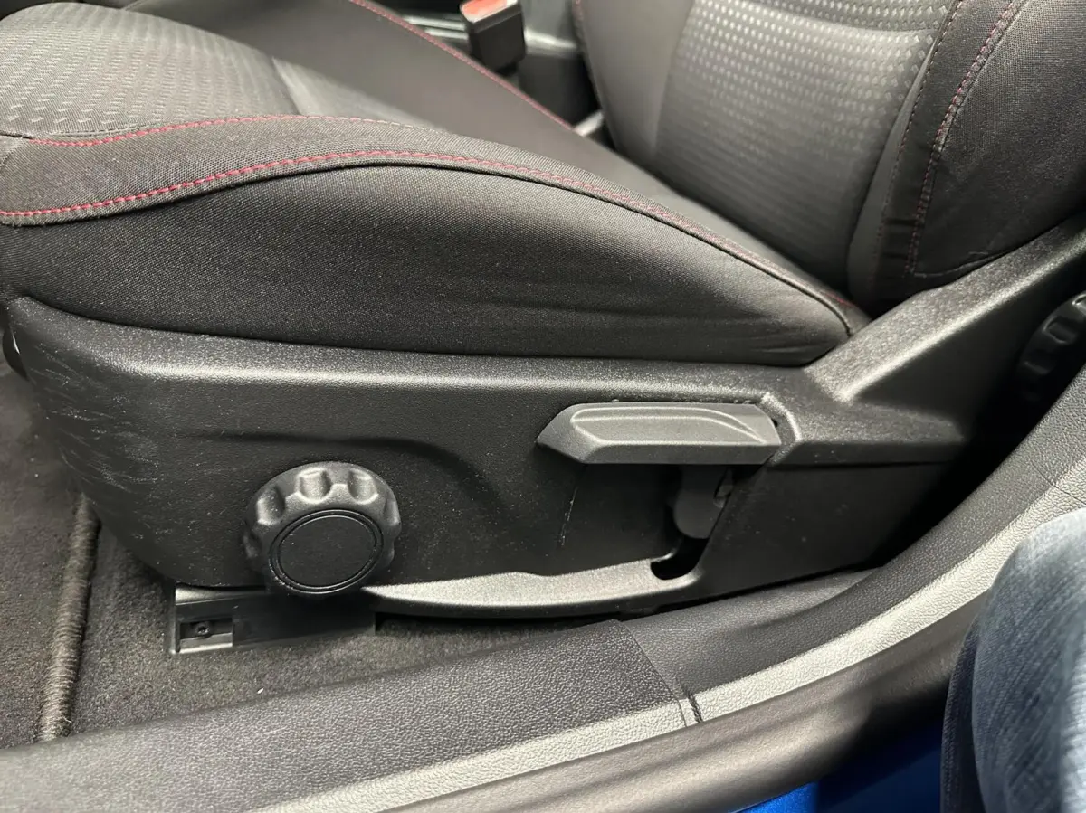 1.0 EcoBoost ST Line Business CARPLAY NAVI CRUISE LM ECC 107000 KM.