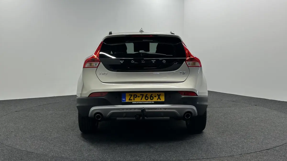 1.5 T3 Polar+ Luxury LEER PANO NAVI TREKHAAK ECC CRUISE LM.