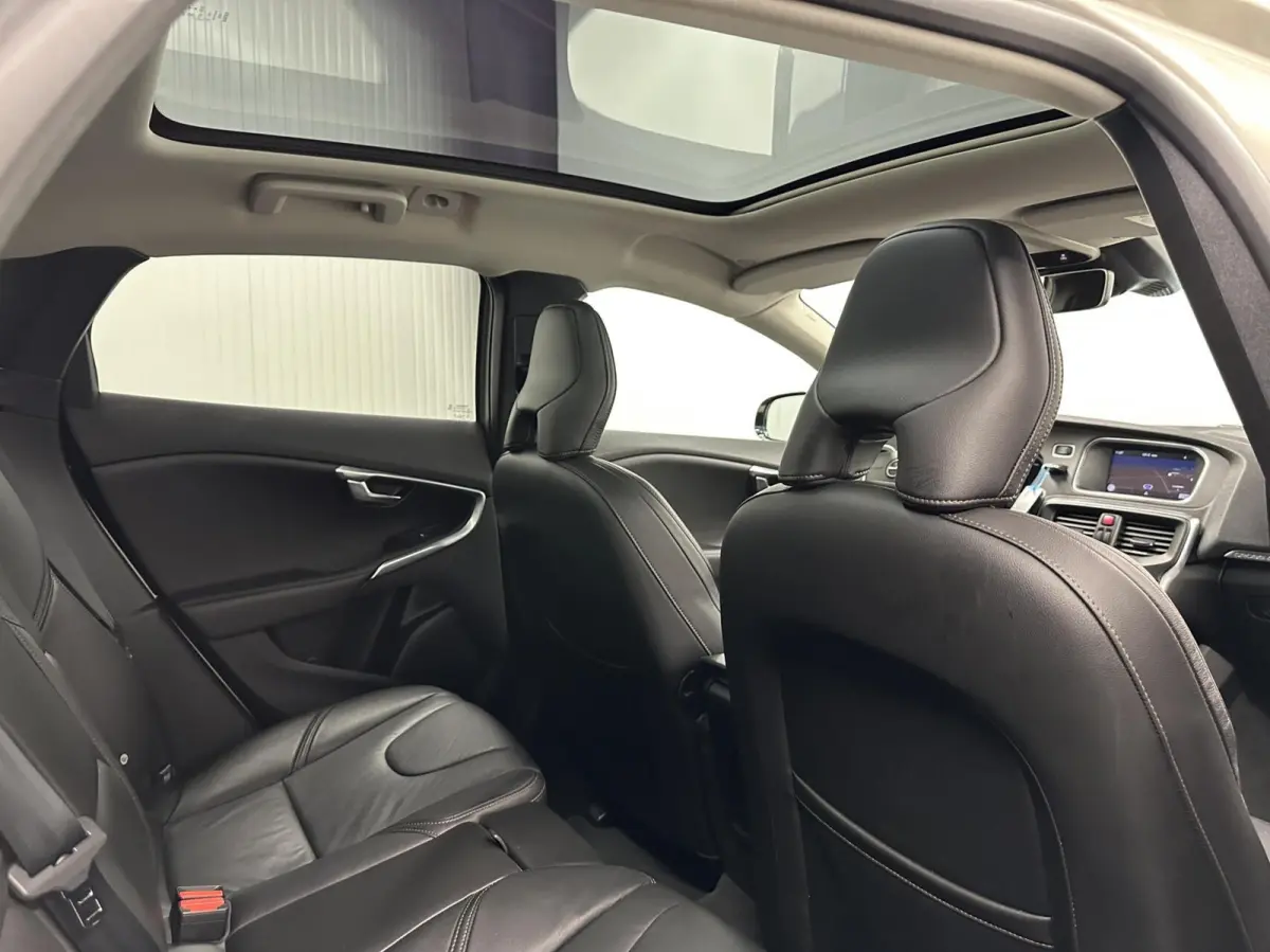 1.5 T3 Polar+ Luxury LEER PANO NAVI TREKHAAK ECC CRUISE LM.