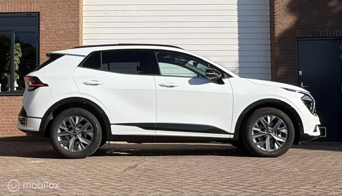 1.6 T-GDi MHEV GT-Line Pano, Leder/stof