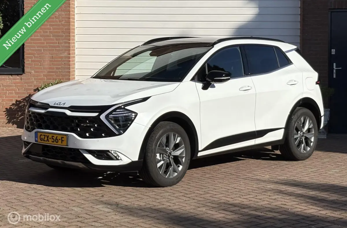 1.6 T-GDi MHEV GT-Line Pano, Leder/stof