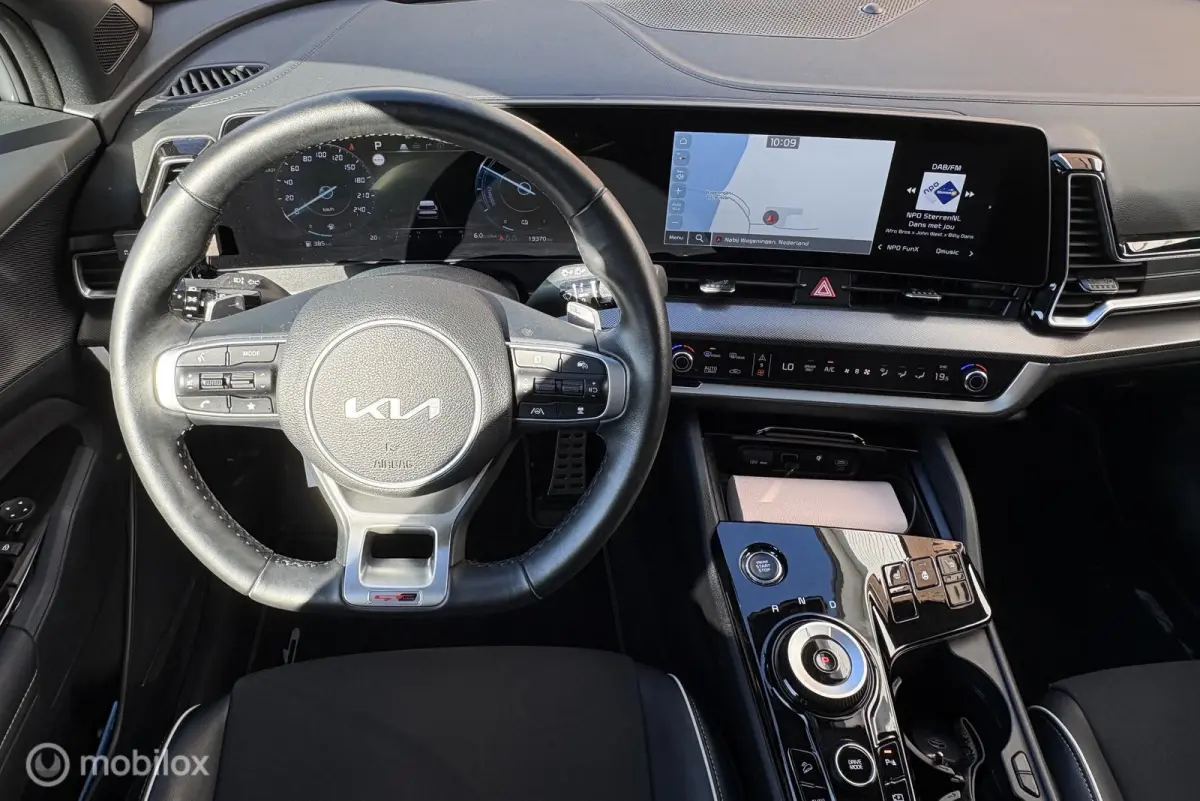 1.6 T-GDi MHEV GT-Line Pano, Leder/stof