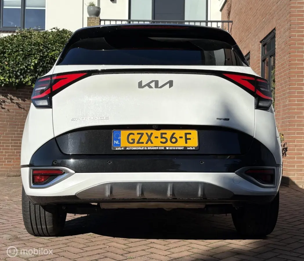 1.6 T-GDi MHEV GT-Line Pano, Leder/stof