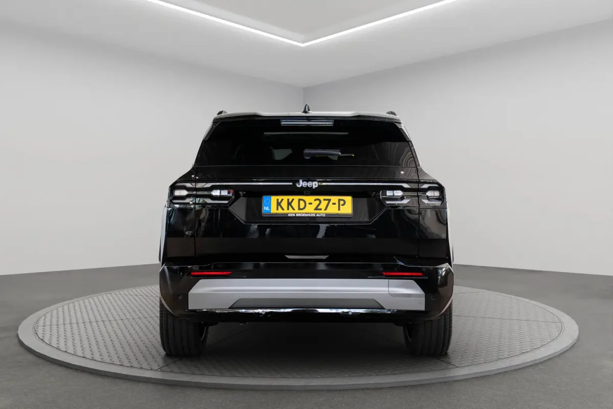 1.6 e-Hybrid Plug-In First Edition | Tot 8 Jaar Garantie | Lederen Bekleding | Schuif-Kanteldak | Camera | Keyless | LED | Stoelverwarming & Massage |
