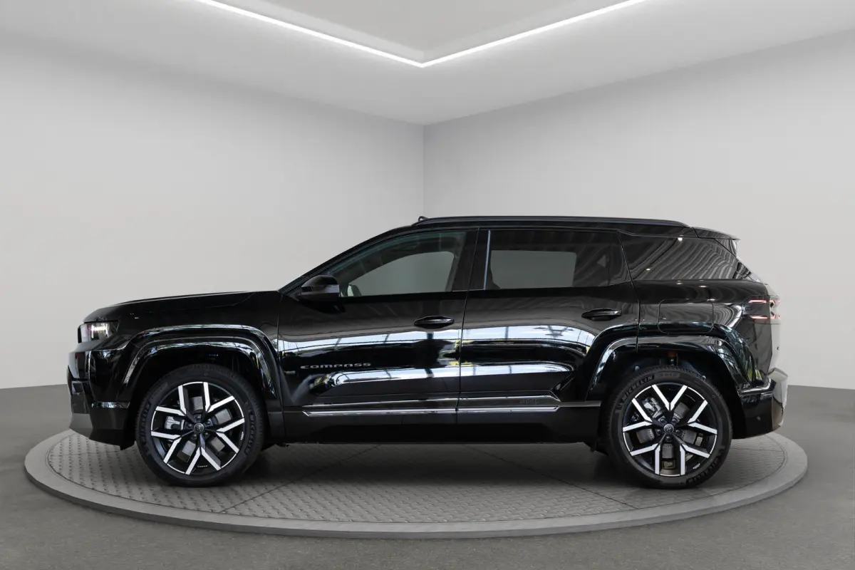 1.6 e-Hybrid Plug-In First Edition | Tot 8 Jaar Garantie | Lederen Bekleding | Schuif-Kanteldak | Camera | Keyless | LED | Stoelverwarming & Massage |
