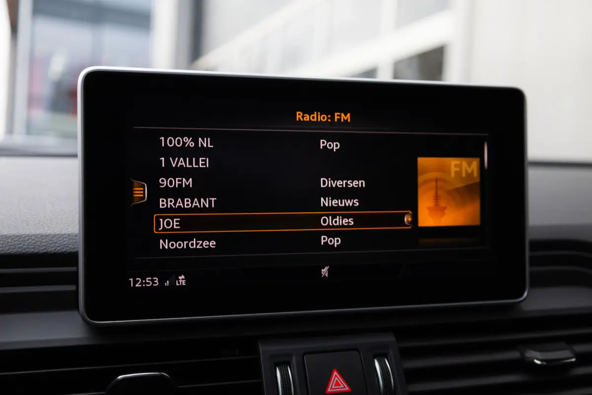 SQ5 3.0 TFSI 354 pk SQ5 Quattro Pro Line Plus S-Line / Carbon/ Pano-Dak/ Keyless/ Head-Up/ Camera/ Adap.Cruise/ B&O-Sound/ Stand-Kachel/ Sport-Stoelen/ Stoel.Verw/ 21'' LMV