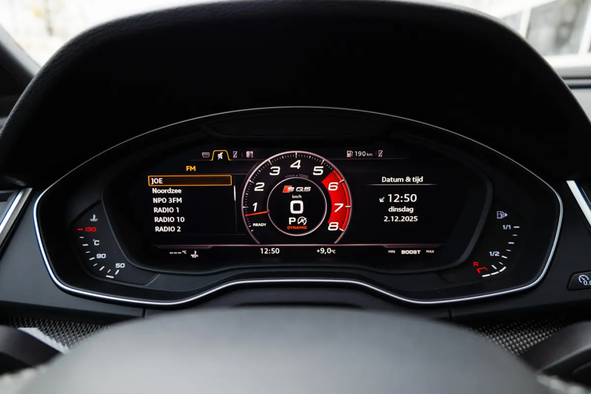 SQ5 3.0 TFSI 354 pk SQ5 Quattro Pro Line Plus S-Line / Carbon/ Pano-Dak/ Keyless/ Head-Up/ Camera/ Adap.Cruise/ B&O-Sound/ Stand-Kachel/ Sport-Stoelen/ Stoel.Verw/ 21'' LMV