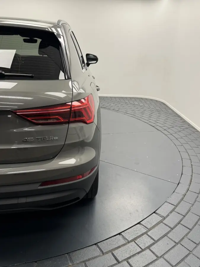 45 TFSI e Edition 245PK PHEV Carplay-Adapt.Cr.contr-Clima-Virtual-Stoelverwarming-Parkeersensoren-Elek.Achterklep-Lm18''velgen