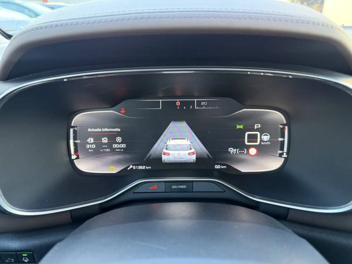 180pk Shine (Elektrisch Schuifdak - Trekhaak - Leder incl verwarming/massage/geheugen - Elektrische klep - LED - Grip Controle - Keyless Entry)