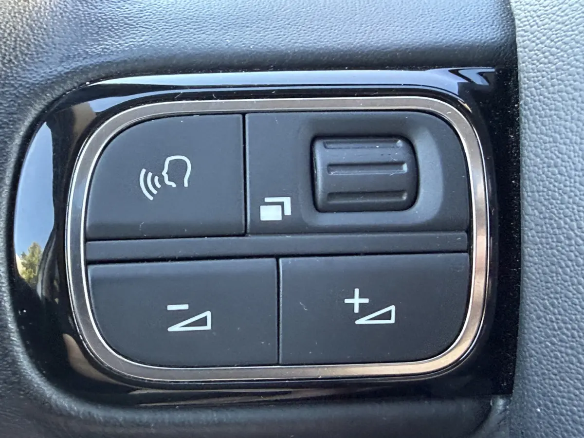 180pk Shine (Elektrisch Schuifdak - Trekhaak - Leder incl verwarming/massage/geheugen - Elektrische klep - LED - Grip Controle - Keyless Entry)