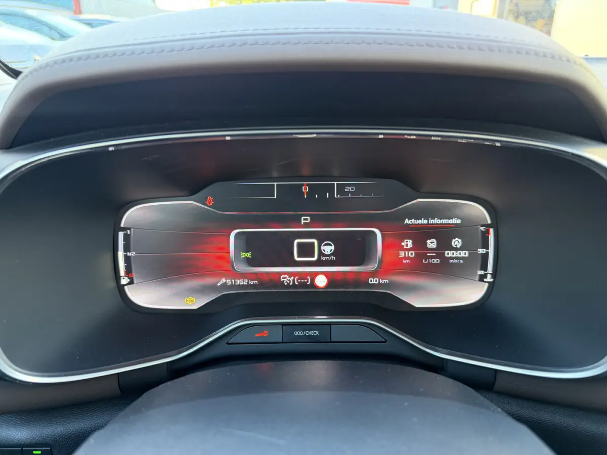 180pk Shine (Elektrisch Schuifdak - Trekhaak - Leder incl verwarming/massage/geheugen - Elektrische klep - LED - Grip Controle - Keyless Entry)