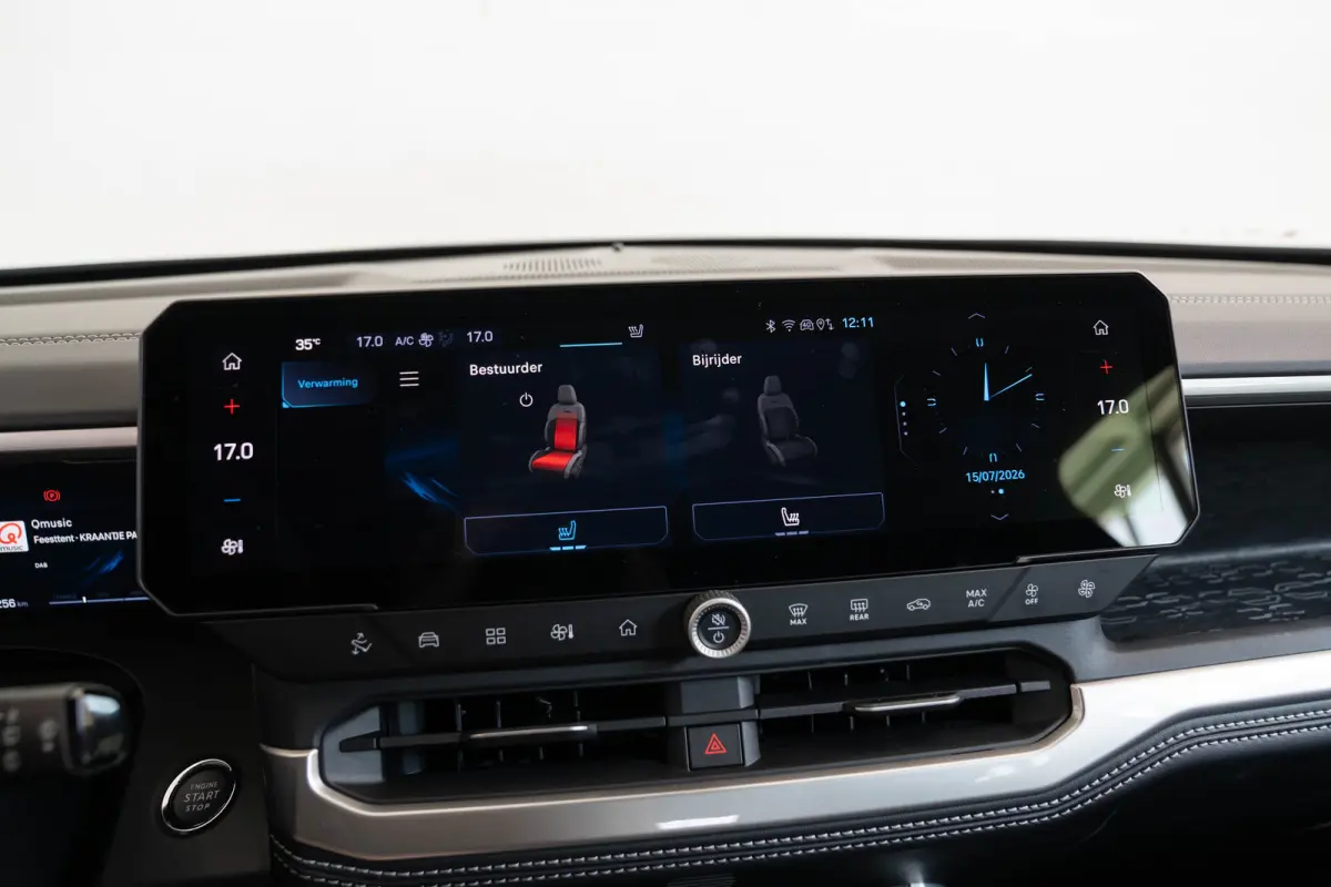 First Edition 74 kWh | Trekhaak | Navigatie | 360gr Camera | Keyless | All-Season Banden | Apple Carplay & Android Auto |