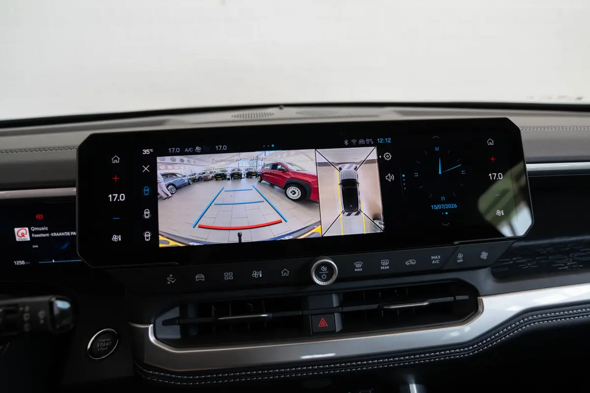 First Edition 74 kWh | Trekhaak | Navigatie | 360gr Camera | Keyless | All-Season Banden | Apple Carplay & Android Auto |