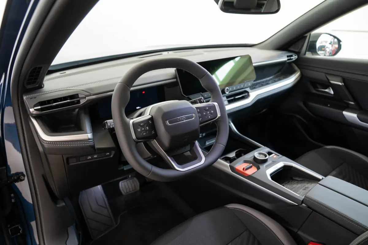 First Edition 74 kWh | Trekhaak | Navigatie | 360gr Camera | Keyless | All-Season Banden | Apple Carplay & Android Auto |