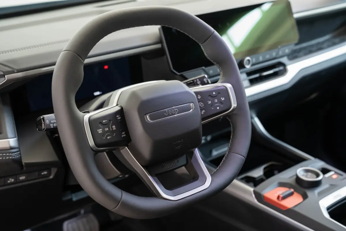 First Edition 74 kWh | Trekhaak | Navigatie | 360gr Camera | Keyless | All-Season Banden | Apple Carplay & Android Auto |