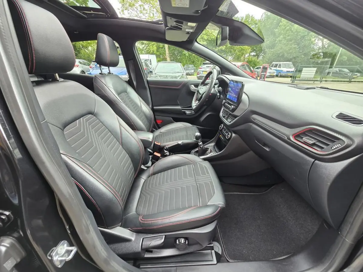 1.0 EcoBoost ST-Line X First Edition 155pk|Clima|Panodak|Leer|Navi|Led|B&O|Winterpack!!!!!