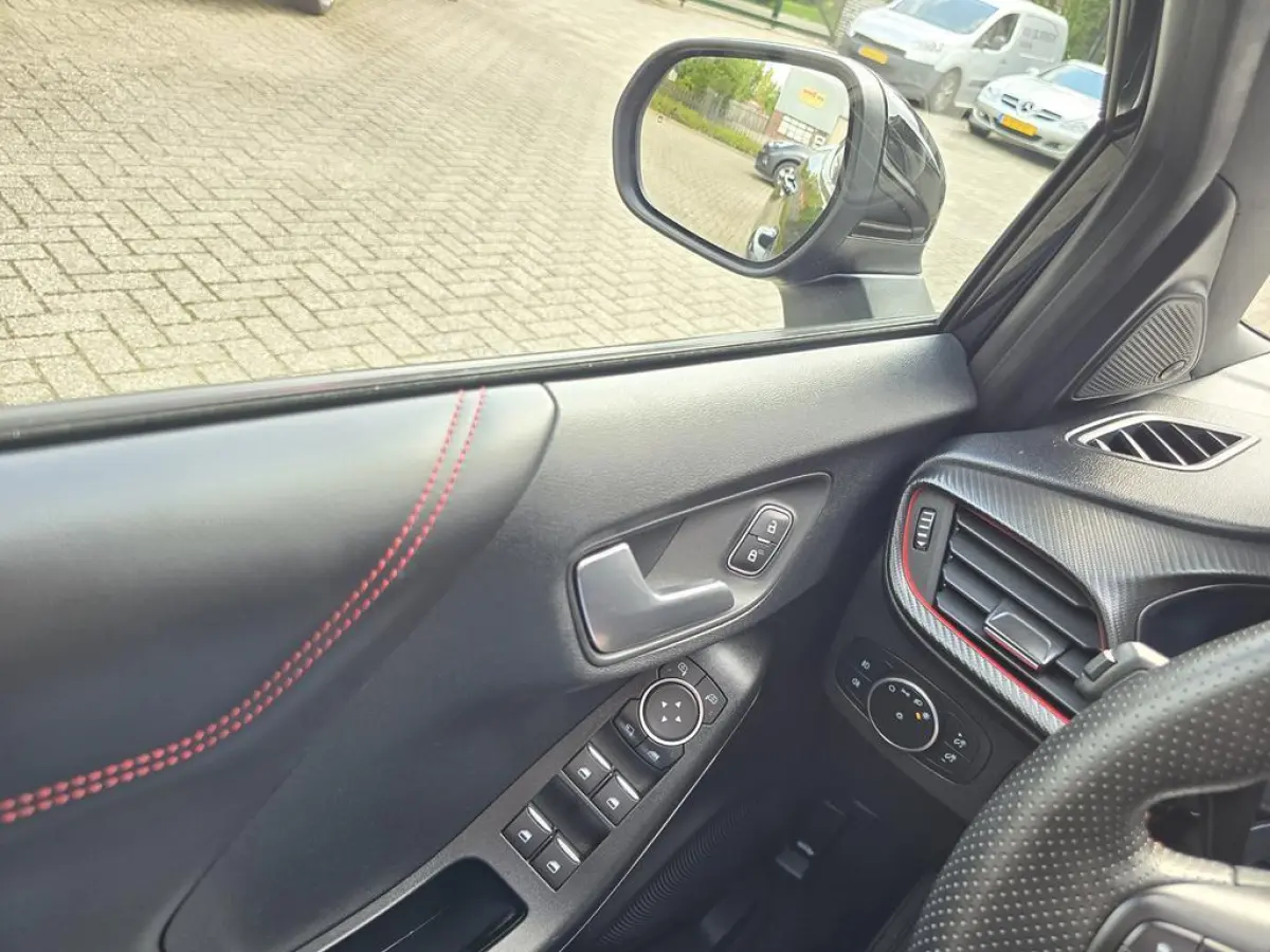 1.0 EcoBoost ST-Line X First Edition 155pk|Clima|Panodak|Leer|Navi|Led|B&O|Winterpack!!!!!