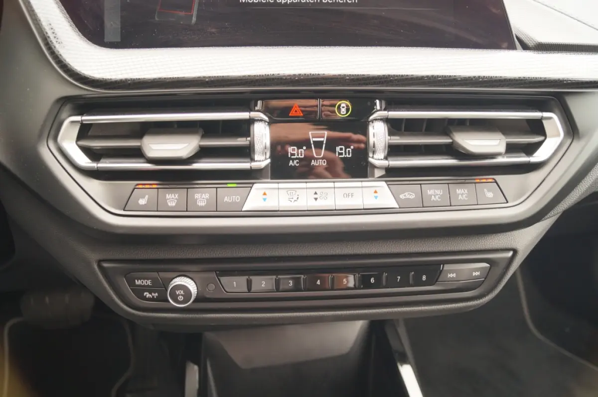 118i 136pk Automaat Sportline -NAVI-ECC-CAM-PDC-