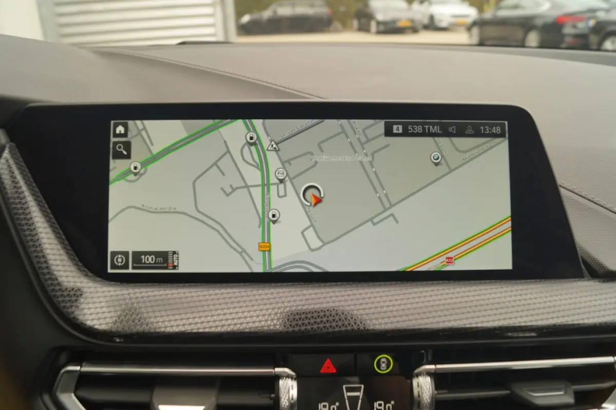 118i 136pk Automaat Sportline -NAVI-ECC-CAM-PDC-