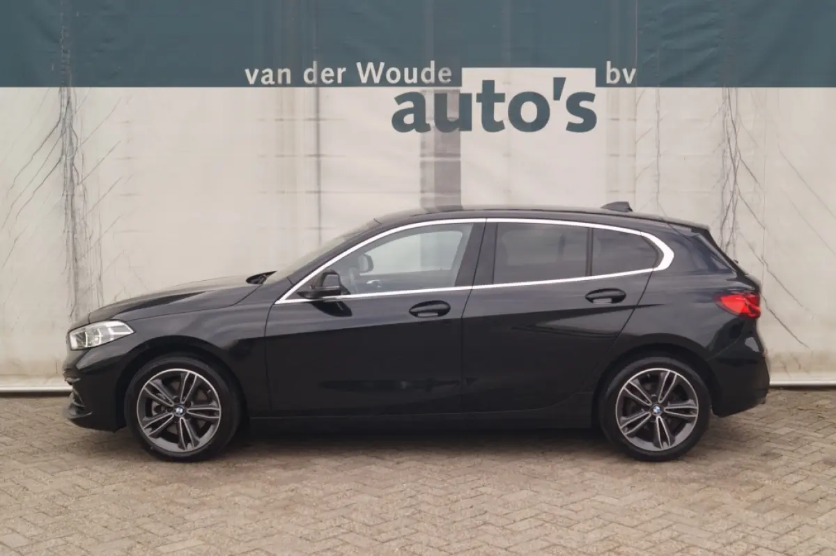 118i 136pk Automaat Sportline -NAVI-ECC-CAM-PDC-