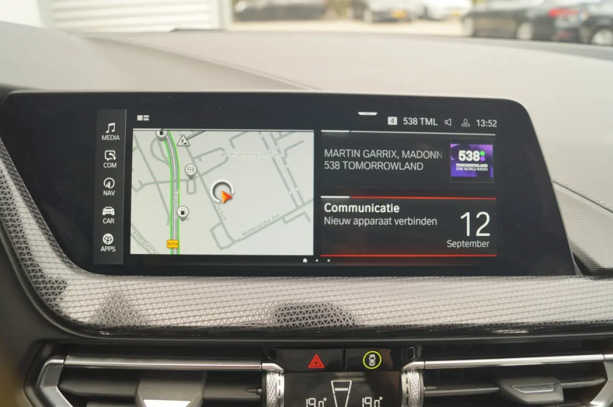 118i 136pk Automaat Sportline -NAVI-ECC-CAM-PDC-