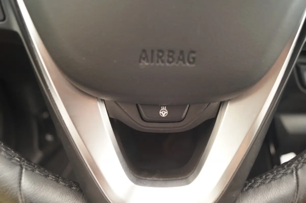 118i 136pk Automaat Sportline -NAVI-ECC-CAM-PDC-