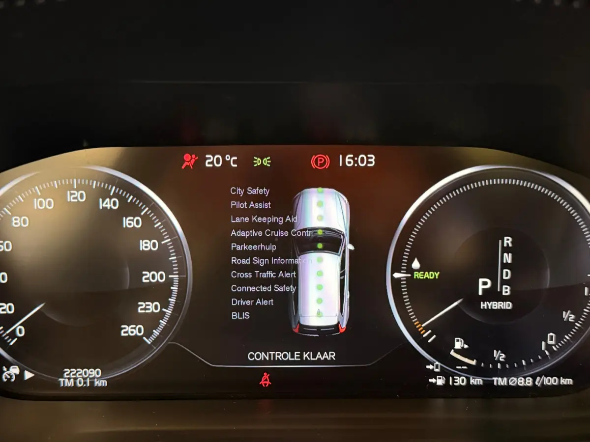 2.0 T8 Twin Engine SOH 84% Inscription Schuif/kanteldak Trekhaak Bowers & Wilkins