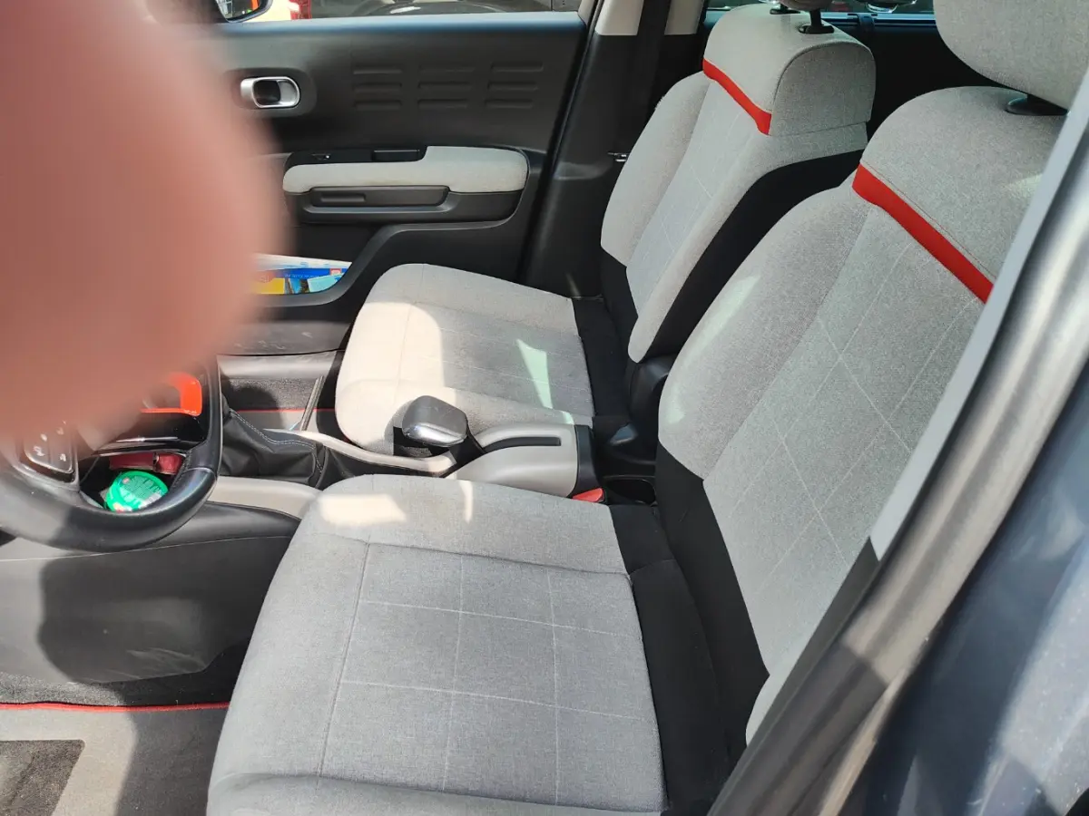 1.2 PureTech S&S Shine | Achterbank in delen neerklapbaar | Airco (automatisch) | Apple Carplay/Android Auto|telefoonintegratie premium