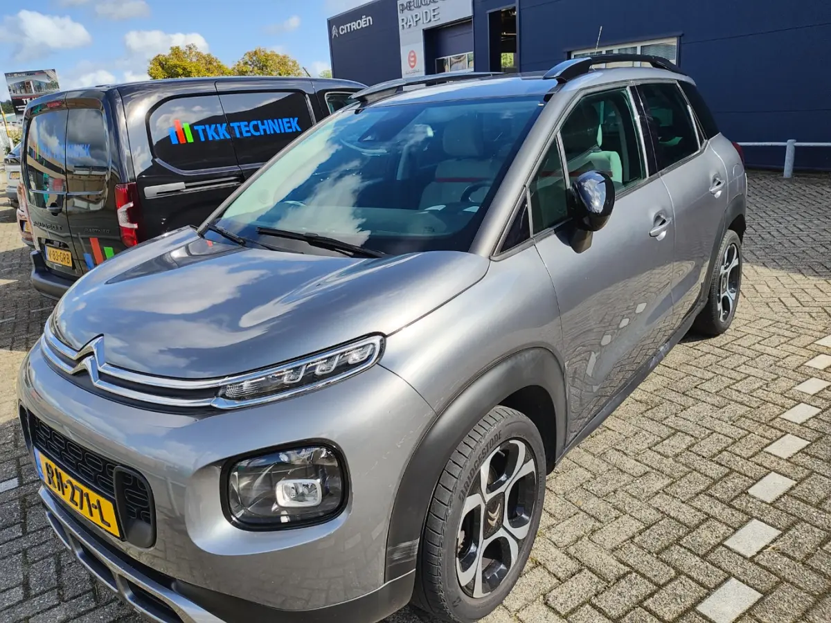 1.2 PureTech S&S Shine | Achterbank in delen neerklapbaar | Airco (automatisch) | Apple Carplay/Android Auto|telefoonintegratie premium