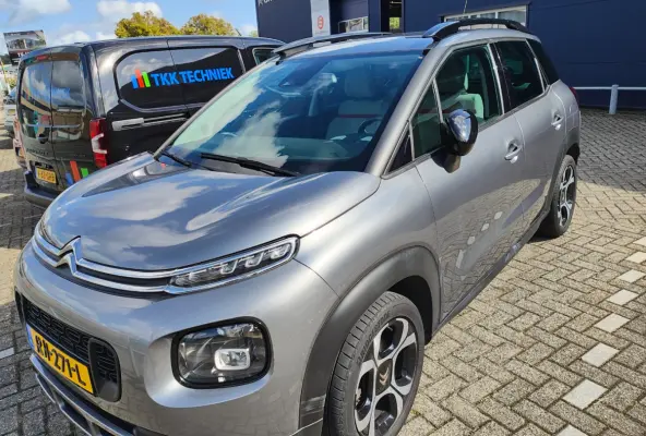 1.2 PureTech S&S Shine | Achterbank in delen neerklapbaar | Airco (automatisch) | Apple Carplay/Android Auto|telefoonintegratie premium