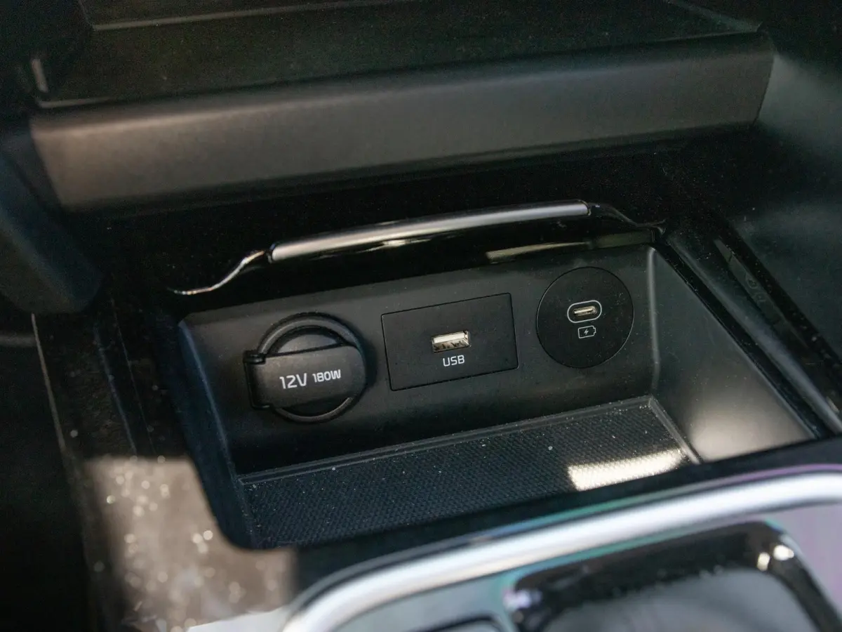 1.6 GDI PHEV DynamicLine l Camera l Carplay l Stoel Stuur Verwarming