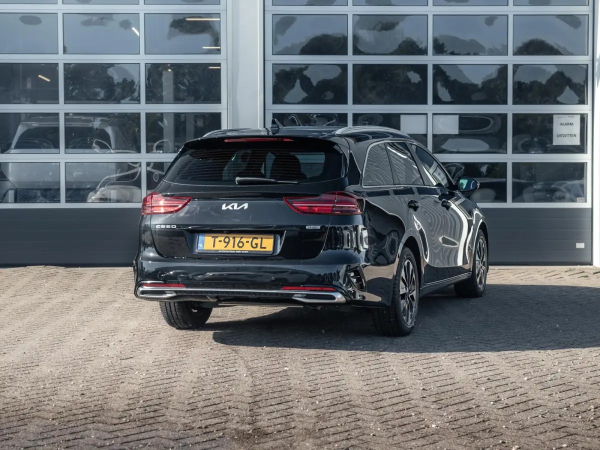 1.6 GDI PHEV DynamicLine l Camera l Carplay l Stoel Stuur Verwarming