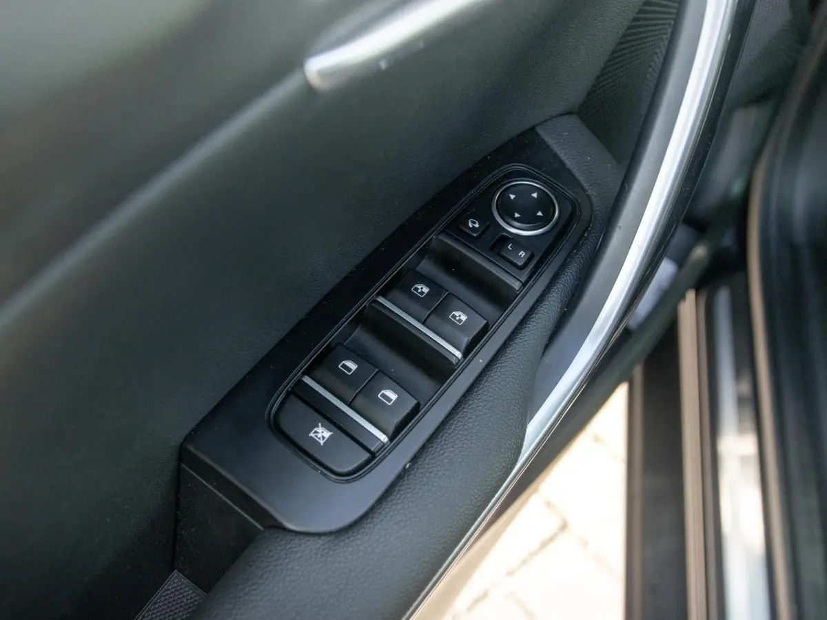 1.6 GDI PHEV DynamicLine l Camera l Carplay l Stoel Stuur Verwarming